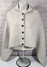 Aran Woollen Mills 100% Merino Wool Cape Poncho Button Front Chevron Knit OS