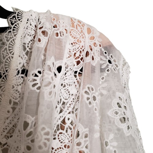 Vestido Bronx & Banco Adele Mini Volantes Ojales Blanco Encaje Manga Larga Talla M - Imagen 8 de 10