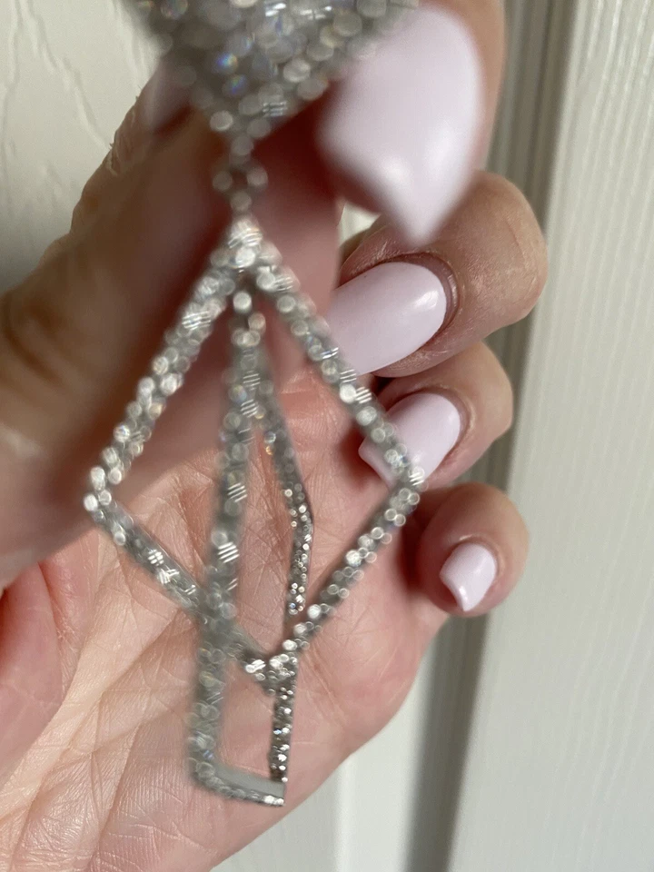 Preciosos aretes araña de diamantes de oro blanco de 18k para dama Foto 2 de 4