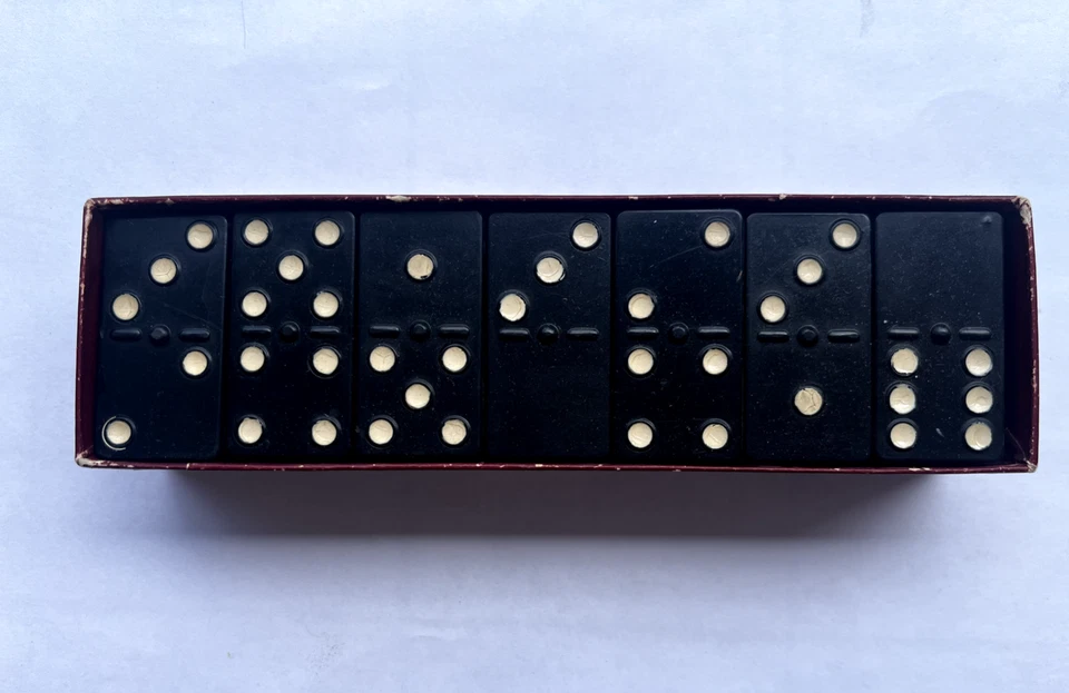 Complete set of Union Dominoes, mint in box, Civil War-inspired - Image 2 of 3