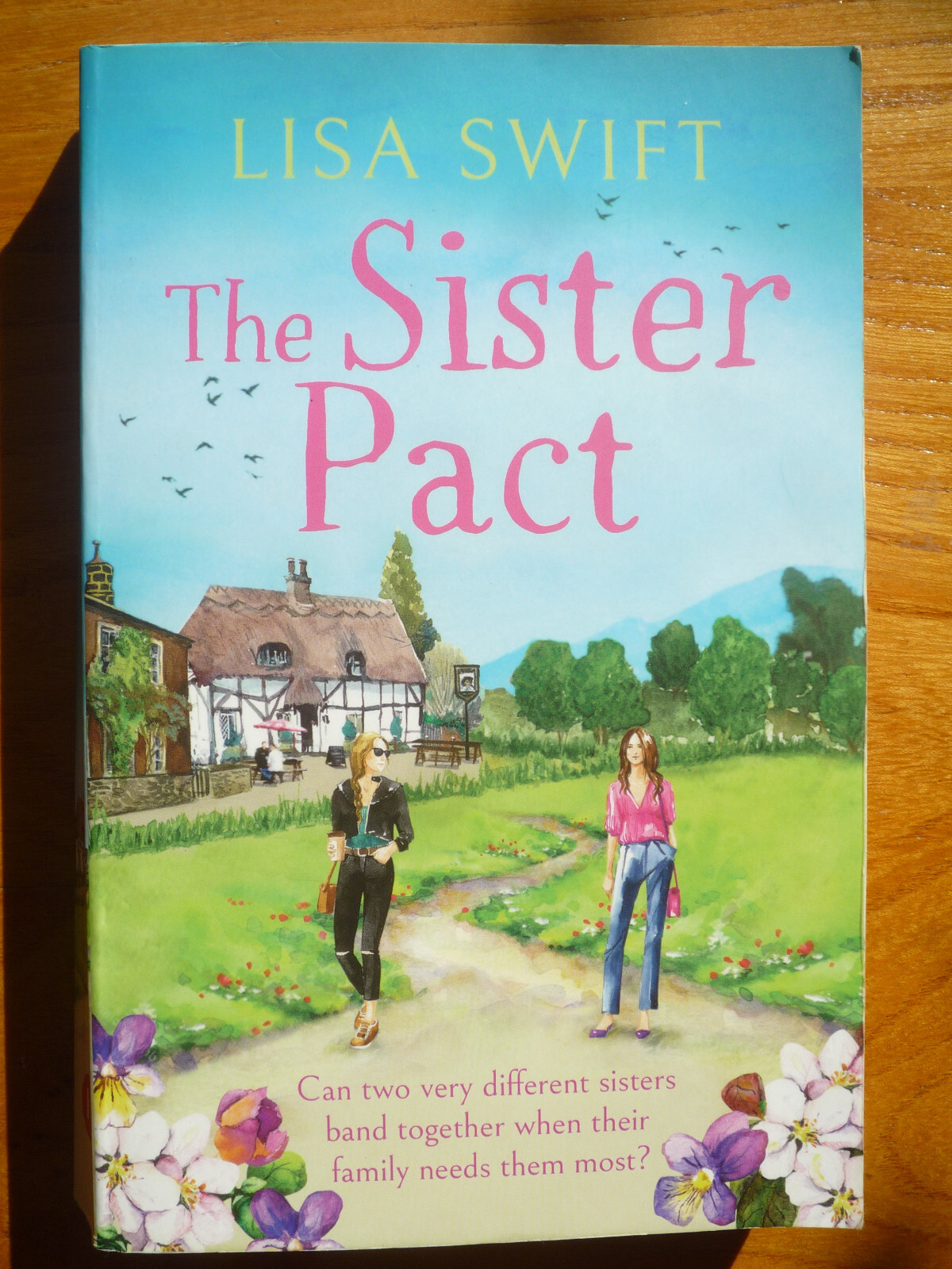 The Sister Pact: by Lisa Swift (Paperback) Used - Very Good