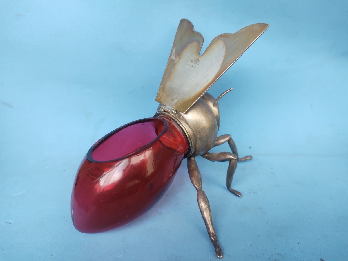 イギリス　アンティーク　ツイン　ピクルスポット　MAPPIN & WEBB Mappin & Webb Princess Plate Bee Form Lidded Ruby red Glass