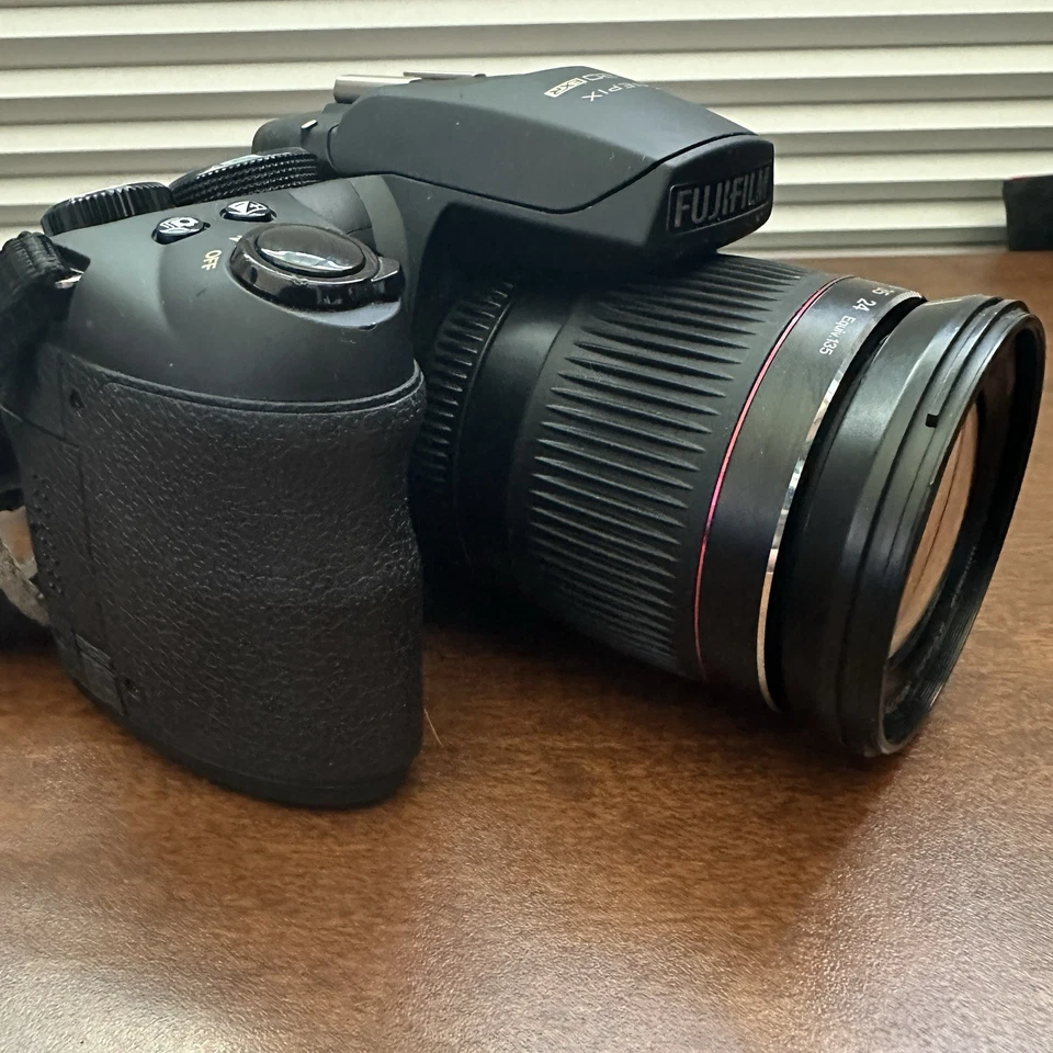 📷 Near Mint Fujifilm FinePix HS20 EXR 16MP Digital Camera – Tested 📷 - Image 3 of 4