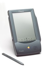 Apple Newton MessagePad PDA Touchscreen Newton OS Model H1000 NOT WORKING