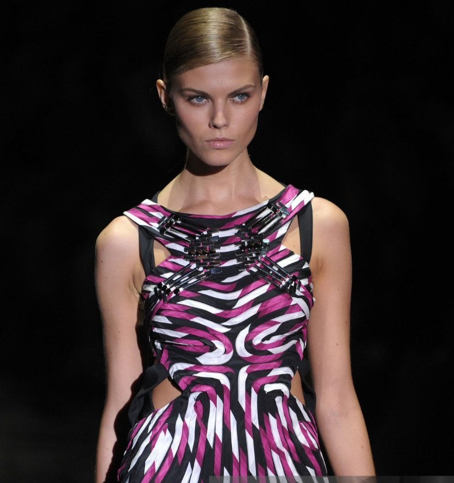 RUNWAY Gucci Silk Mini Dress Size: S | US4, IT40 thumbnail 5