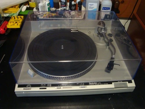 TECHNICS TURNTABLE SL B5 WITH A SHURE RXT-4 CARTRIDGE CLEANED AND SERVICED
