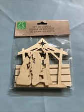 Crafter's Square; DIY 3D Craft Kit Christmas small Wood Nativity