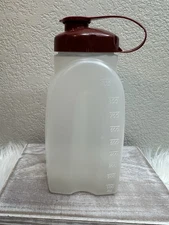 Rubbermaid Mixer mate White Bottle 1 Qt Plastic With Red Cover FAST SHIP