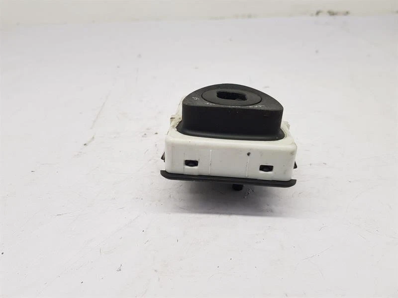 2008 SAAB 9-3 IGNITION BARREL + KEY - Image 3 of 4