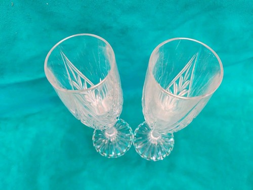 MIKASA Lead Crystal "Park Ridge" Champagne Flutes Glasses -Set Of 2 -8 5/8" Tall - Picture 2 of 7