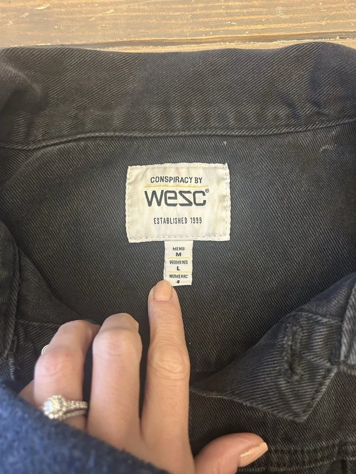 Chaqueta de mezclilla Conspiracy WESC unisex negra cara sonriente camionero para hombre m mujer’s L Foto 2 de 4