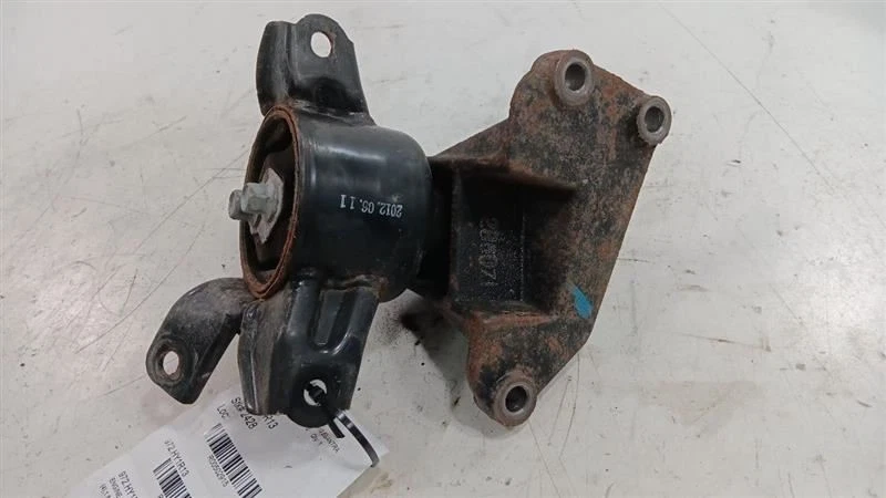 Hyundai Elantra Engine Motor Mount Left Driver 2011 2012 2013 2014 2015 2016 - Image 4 of 4