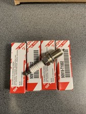 Set of 4  Toyota Genuine 4RUNNER, TACOMA, TUNDRA, T100 SPARK PLUG 90919-01192