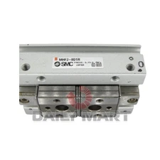 New In Box SMC MHF2-8D1R Pneumatic Finger