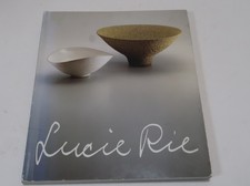 Lucie Rie Contemporary British Potter Yasuhiro Ishimoto Issei Miyake English 198