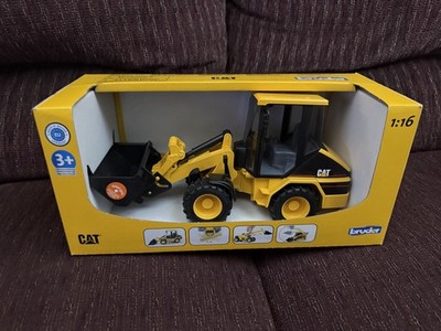 Bruder CAT wheel loader