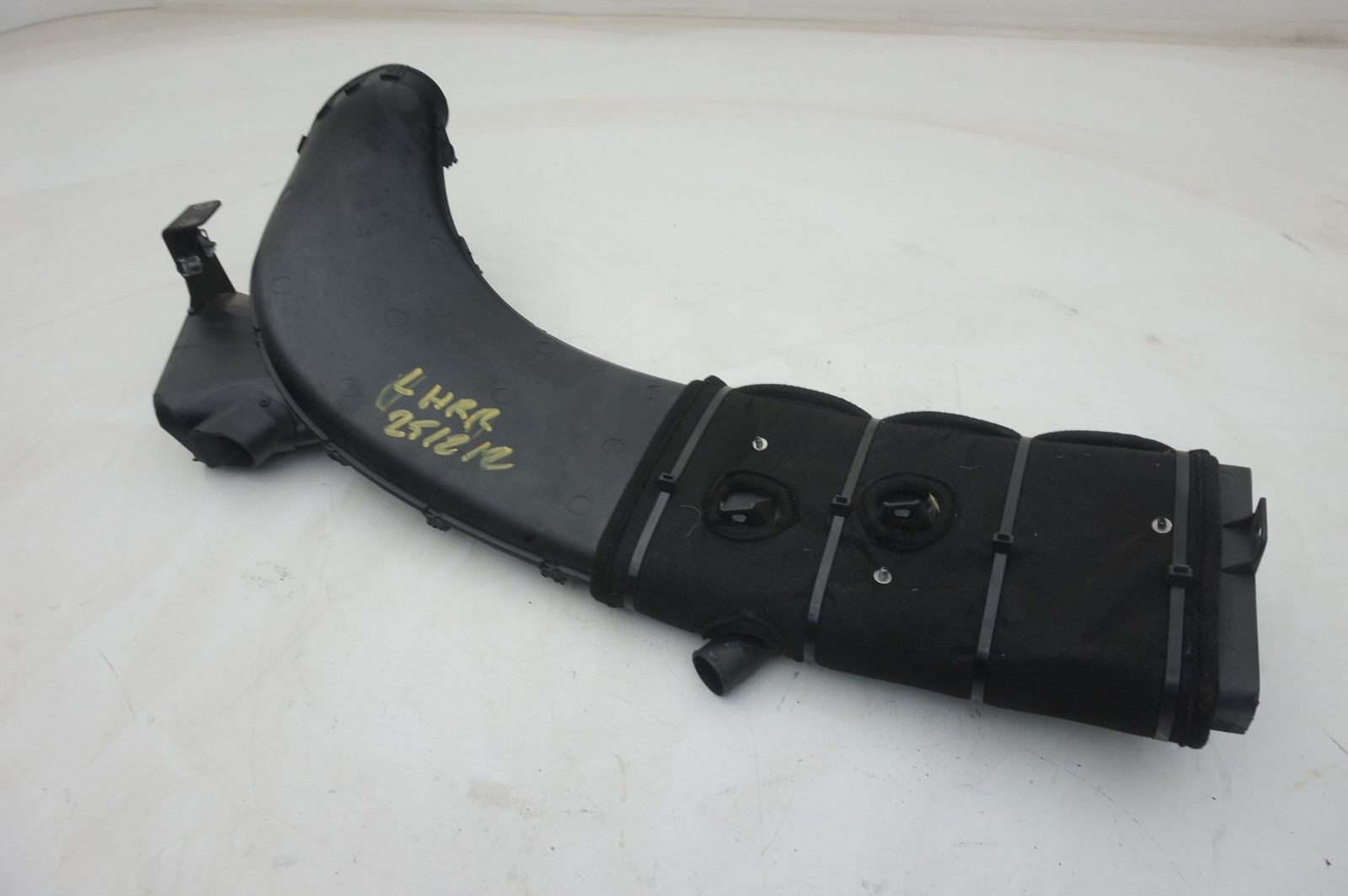 Rear Left Driver Side Air Duct Vent OEM 88352600 Ferrari 488 Spider 2017