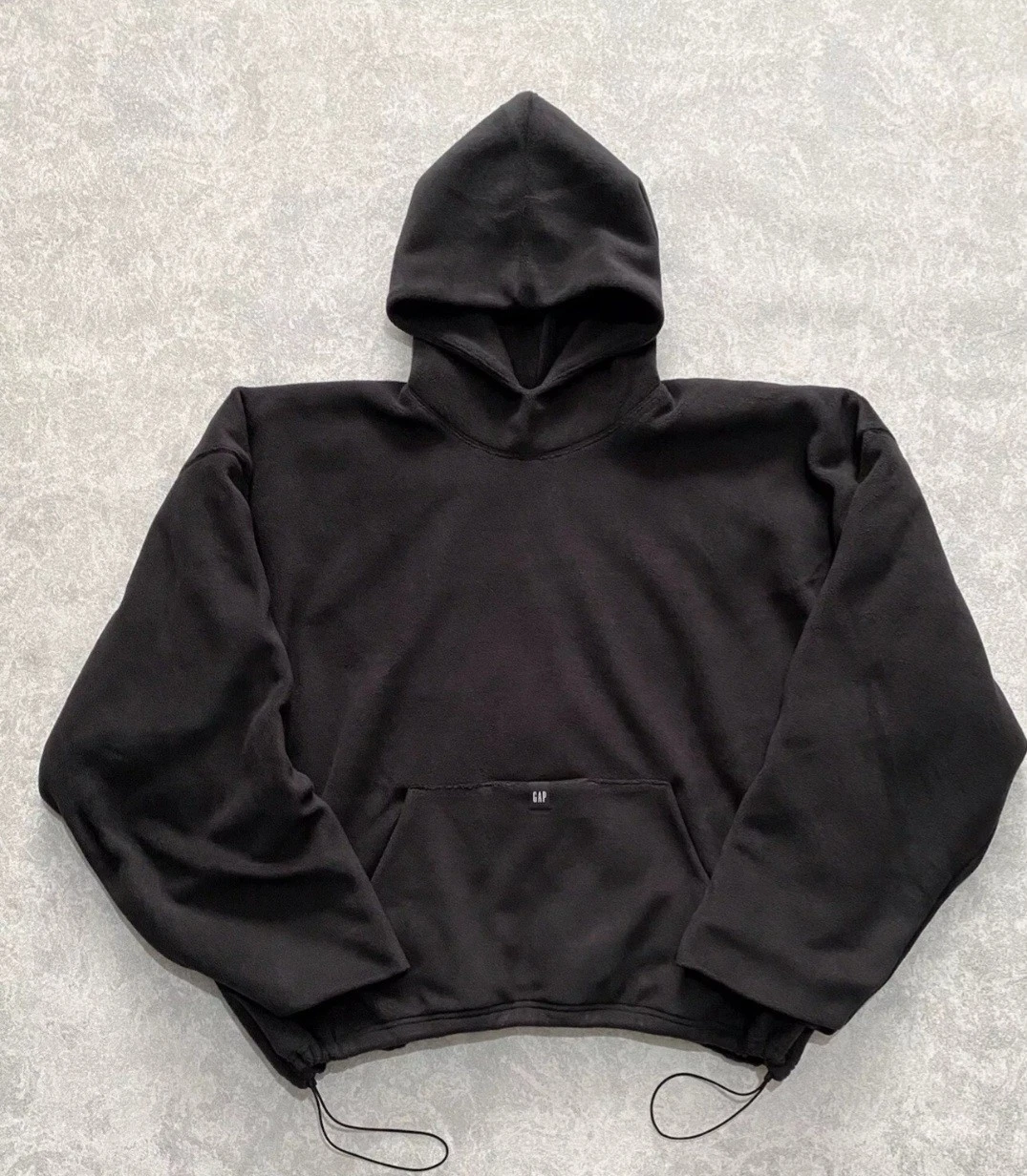 Yeezy Gap Engineered by Balenciaga 32 Felpa con Cappuccio Imbottita in Pile Polare Nero Taglia S