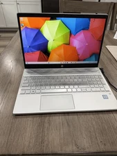 HP Pavilion 15-cs0064st i7-8550U 1.8GHz 8 GB RAM 1 TB SSD Win 11