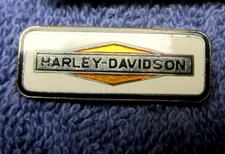 Vntg 1960s Harley-Davidson Motorcycle Enamel Tank Emblem Hat Jacket Pin Old Nice