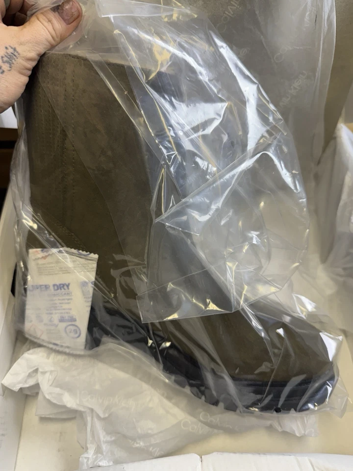 Botas Calvin Klein - ¡Nuevas! ¡Nunca usado! Foto 4 de 4