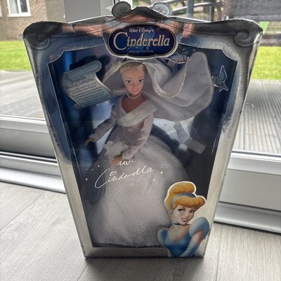 Sammlerstück Hochzeit Cinderella Special Edition Puppe Disney Store exklusiv verpackt