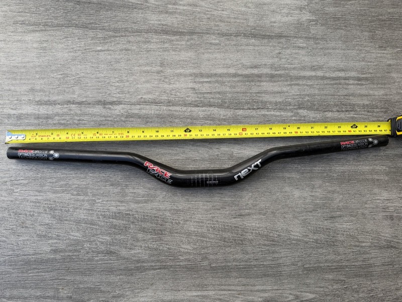 Race Face NEXT 3K Carbon Handlebar 31.8mm MTB Flat/Riser 660mm Glossy Finish