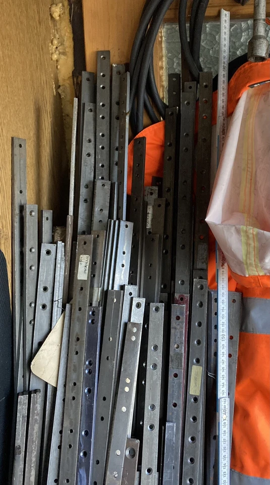 Messerrücken verschiedener Marken u. Längen von 1000-1450