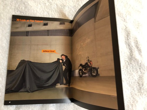 KTM 125 DUKE Spring 2011 File #2 Japanese Sales Brochure from Japan Tokyo - Bild 5 von 7