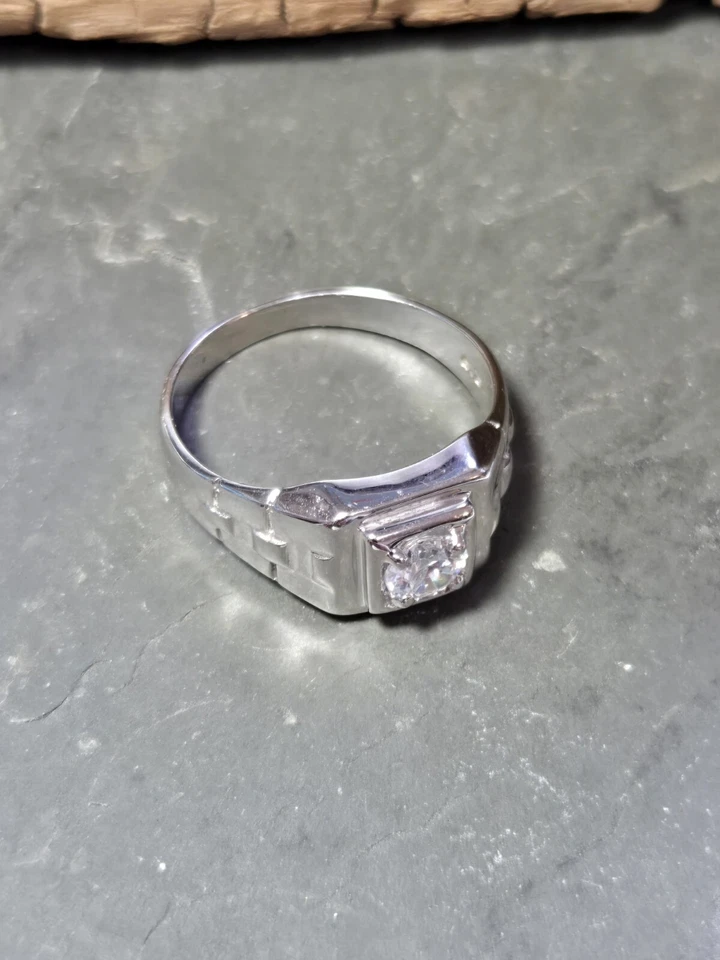 Stamped 925 Sterling Silver 2.6 Grams Cubic Zirconia Pinky Ring Size 7.2 Mens Foto 3 de 4