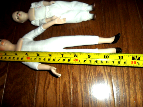 VINTAGE LOT OF 2 SOFT BODY BISQUE PORCELAIN DOLLS 11" & 8" - Picture 5 of 11
