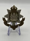 WW1 / WW2 East Surrey Regiment British Military Cap Badge - brass slider - KC B7