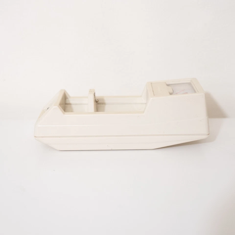 Tandy Radio Shack Battery Checker 22-096C Vintage D/C/AA/AAA/N/9V Tester - Works - Image 4 of 4