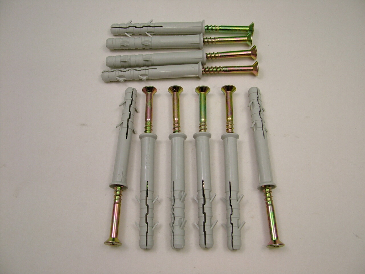Frame fixing nylon masonry rawl plug and screw fixings 10 x 80mm, pack of 10
