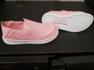 columbia girls shoes