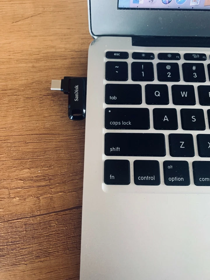 Macintosh Users Boot Yosemite El Capitan High Sierra Mojave - Image 2 of 2