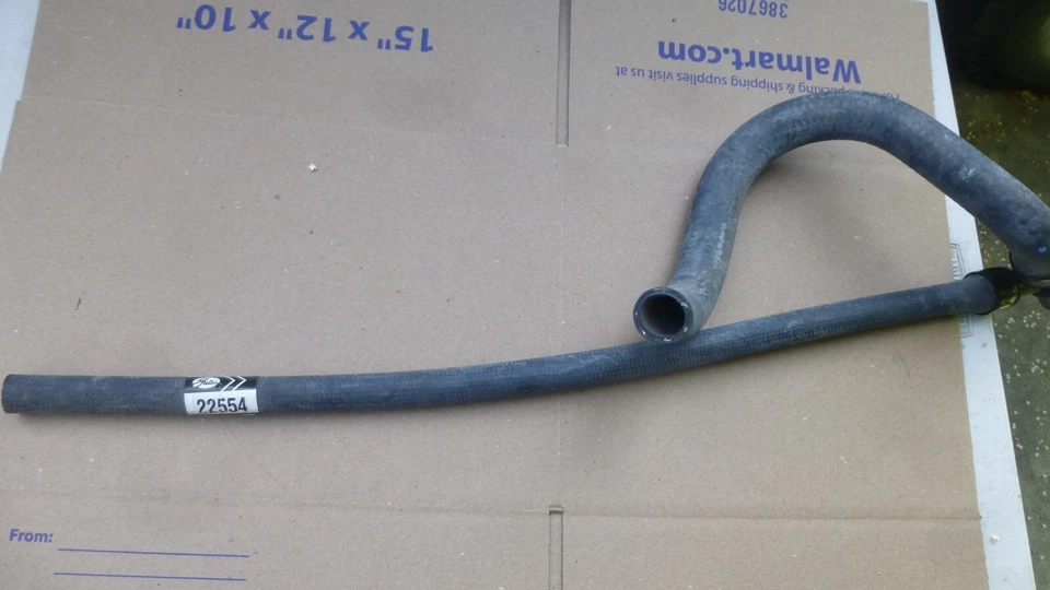 Manguera de calefacción 22554 Gates para Chevy Yukon Suburban Avalanche GMC XL 1500 Tahoe H2 Foto 2 de 4