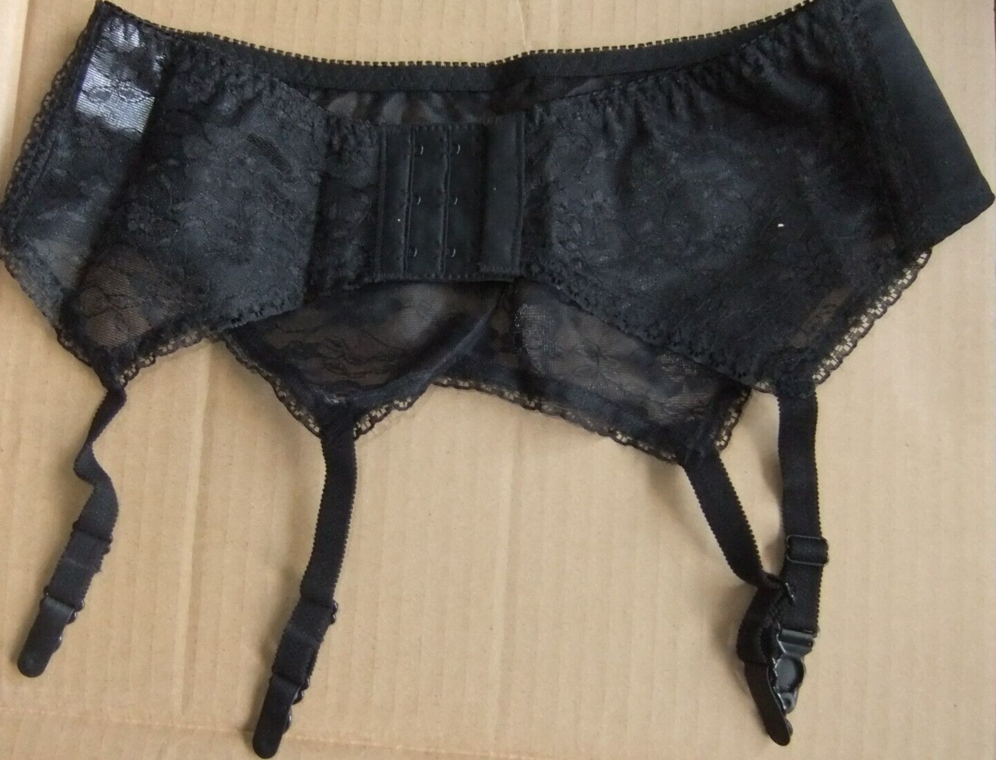 Wide Black Lace Suspender Belt For Stockings waist 26"30" Large (12/14