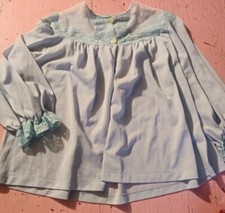 Vintage womens light green nylon dressing gown shirt top retro lingerie pajama