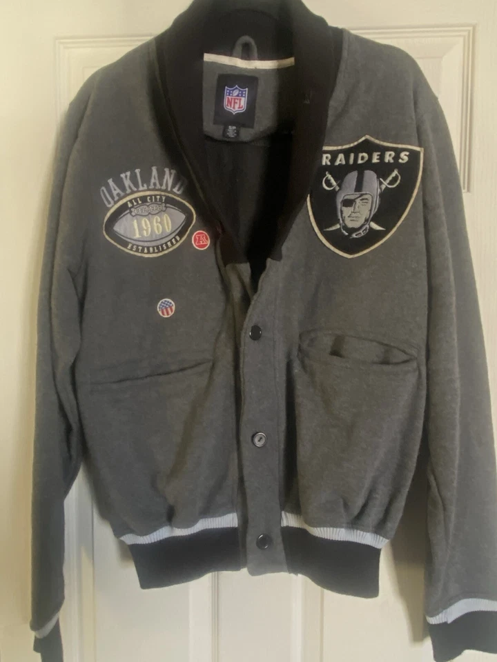 Oakland Raiders 男式纽扣开衫夹克,尺寸 S — 第 2/4 张图片