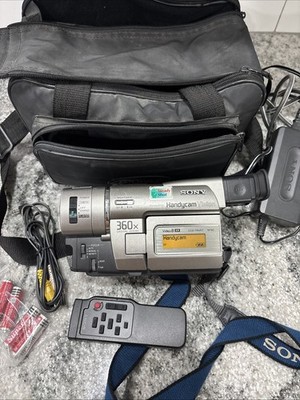 Sony Handycam Vision CCD-TRV57 Camcorder  360x Digital Zoom BUTTONS NOT WOKRING