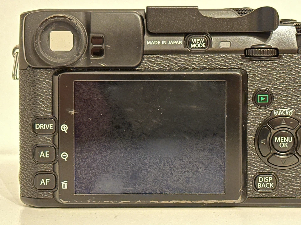 Fujifilm X-Pro 1 mit Fujifilm HG-XPro 1 - 16,3 MP spiegellose Systemkamera. - Bild 4 von 4