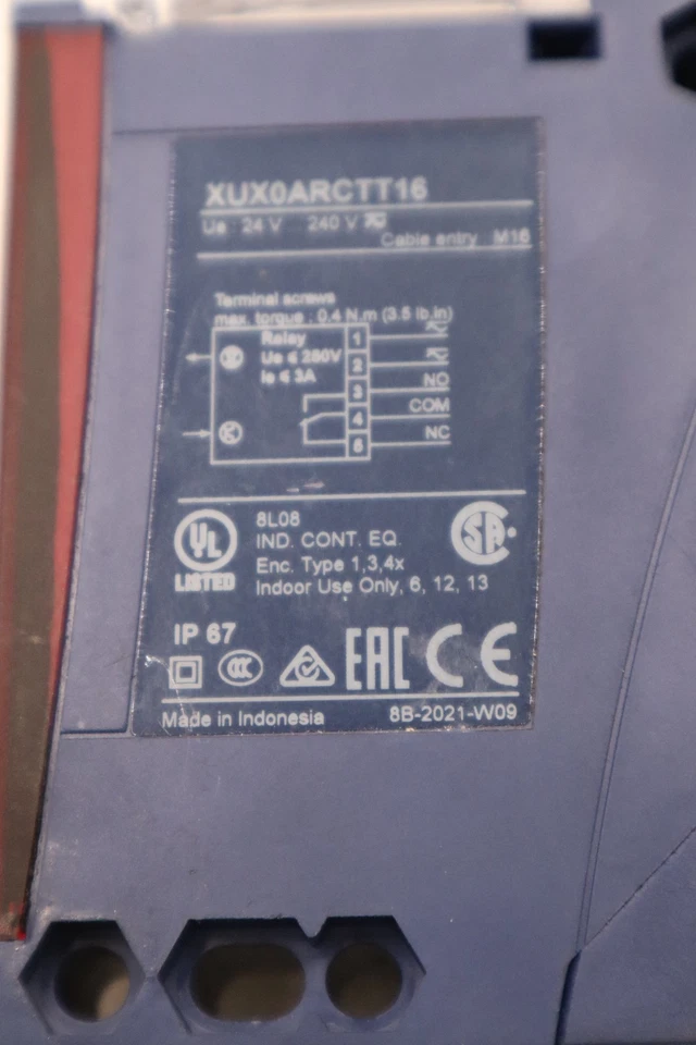 NEW OPEN BOX Telemecanique Schneider XUX0ARCTT16 Sensor Module STOCK H1020A - Image 2 of 4