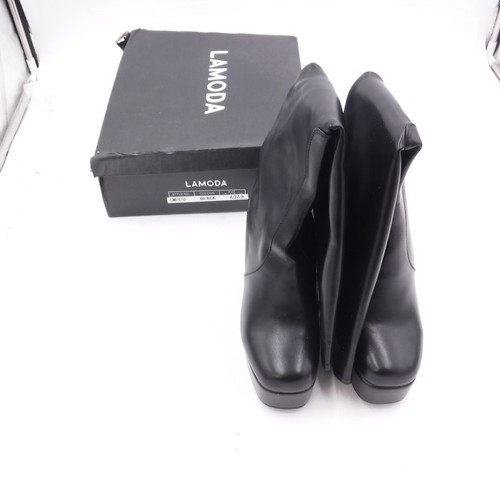 black platform boots size 6