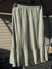 Talbot's Petites Olive Pleated Embroidered Long Skirt Sz 6