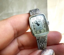 intage Soviet Chaika Mechanical Women's Watch – 17 Jewels, Silver, Working