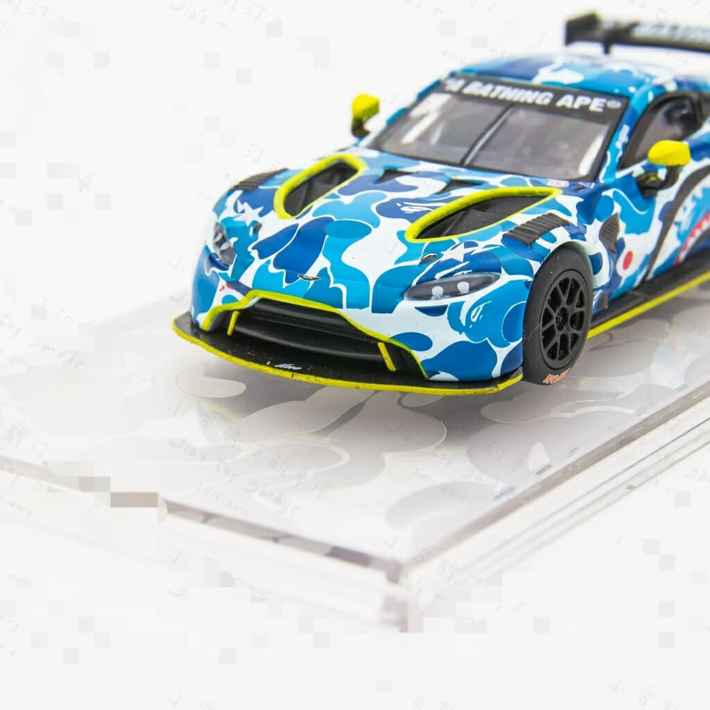 POPRACE BAPE x Aston Martin GT3 BAPE Blue camouflage 1/64 POPRACE BAPE x Aston Martin GT3 BAPE Blue camouflage 1/64