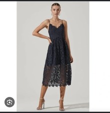 Womans Astr The Label Blue Sleeveless Adjustable Strap Lace Midi Dress L 👗  