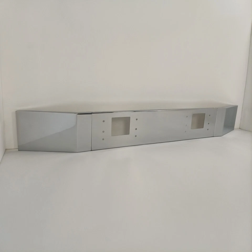 Para-choque dianteiro cromado 12" com dois recortes de reboque para Mack Granite CTP713/CV713/GU713 - Imagem 3 de 4