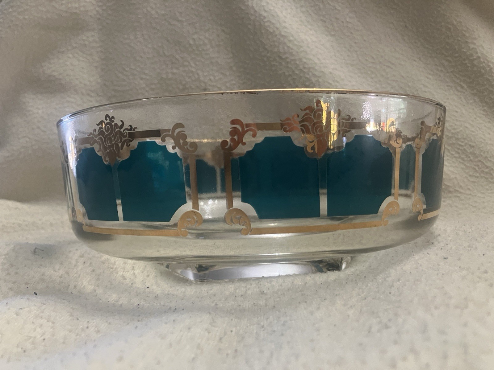 Vintage Swinging Florentine Green snd Gold Chip Bowl Any Jeanette Glass